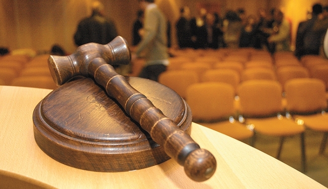 Licitații online de utilaje - avantaje pentru dealeri dar și pentru cumpărători - licitatie-1460977983.jpg