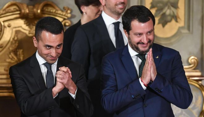 Liderii populiști ai Italiei neagă existența unor planuri de ieșire din UE - liderii-1540124941.jpg