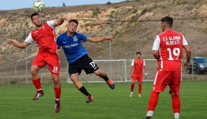 Liga a III-a, dată peste cap de virusul Covid-19.  Gloria Albeşti, surpriza neplăcută a rundei - liga-1603636651.jpg