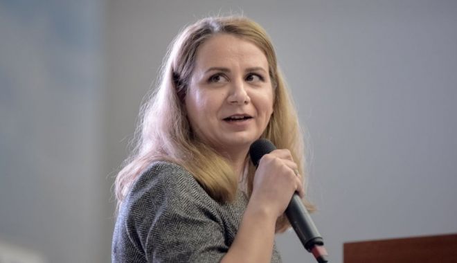 Ministrul Educaţiei: Generalizăm evaluarea digitalizată în cadrul examenelor naţionale