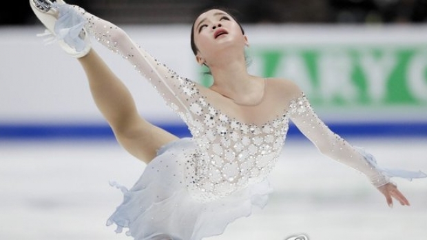 Scandal la Mondialele de patinaj. O sud-coreeancă acuză pe americanca Mariah Bell că a tăiat-o la picior - lim00152900-1553173426.jpg