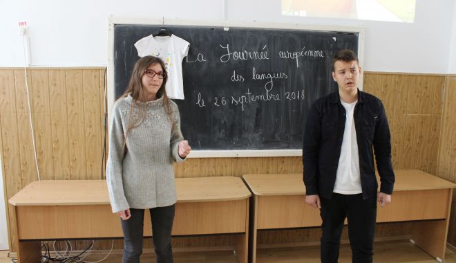 Colegiul Comercial Carol I sărbătorește Ziua Europeană a Limbilor Străine - limbistraine-1538045795.jpg