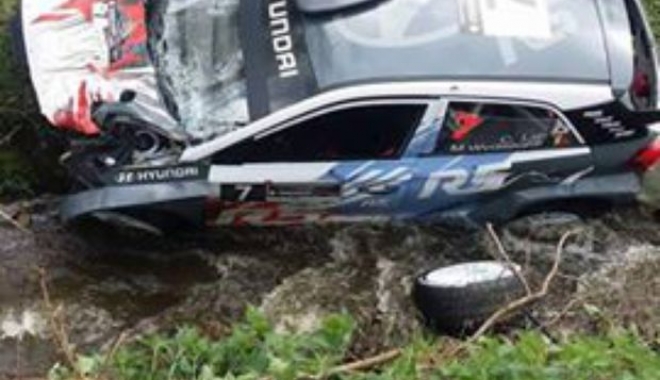 Pilotul și copilotul unei mașini participante la Raliul Transilvaniei, la spital în urma unui grav accident - limchewon-1494077437.jpg