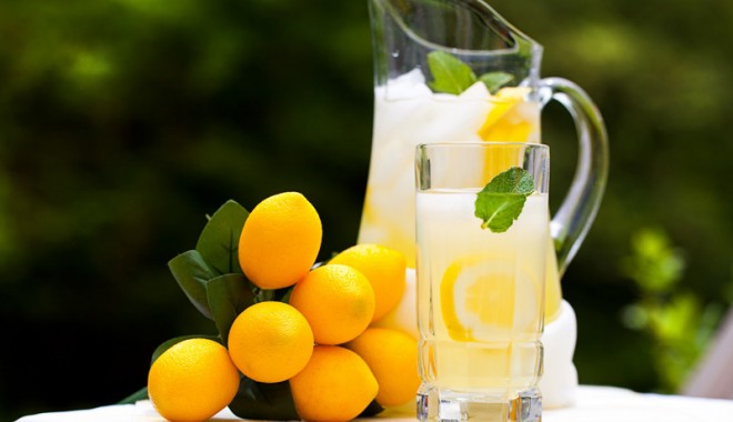 Un pahar de limonadă pe zi  ține cancerul la distanță - limonada-1345128487.jpg