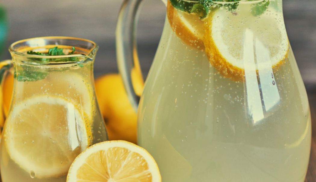 Un pahar de limonadă dimineața poate face minuni pentru digestie - limonada-1761218327.png