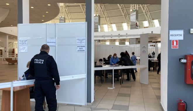 Linie telefonică directă la centrul de vaccinare de la Pavilionul Expoziţional - linietelefonica-1613685472.jpg