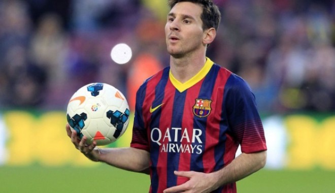 Bombă în fotbal. Messi riscă șase ani de închisoare - lionelmessiwiththematchballafter-1406721442.jpg
