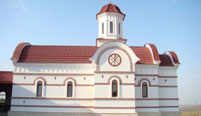 Hramul  Mănăstirii Lipnița - lipnita2-1346084850.jpg