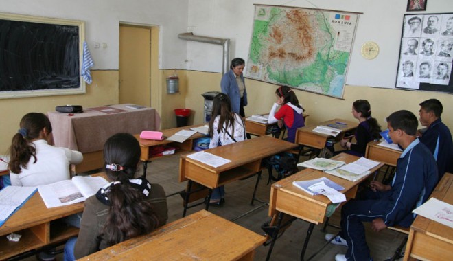 Debut trist în noul an școlar - lipnitagf25-1347645256.jpg