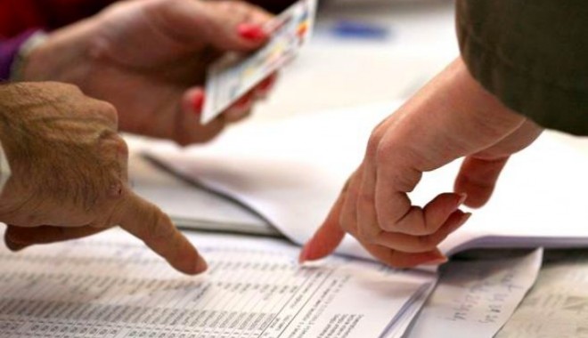 Ponta vrea să scoată românii din străinătate de pe listele electorale - listeelectorale-1343992136.jpg