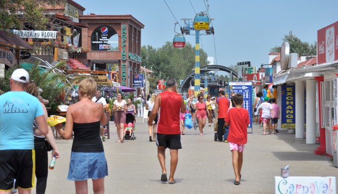 Vreme frumoasă și caldă, în week-end, pe litoral - litoralmamaiazonacazino23-1346421091.jpg