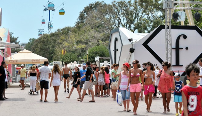 Îngrijorarea unui parlamentar de Constanța: DE UNDE PROVIN BANII NEGRI DIN MAMAIA? - litoralmamaiazonacazino24-1369240540.jpg