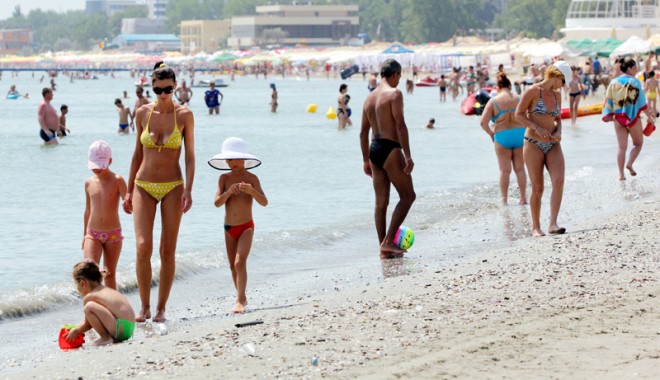 Cât de mult bine îți pot face apa și aerul de mare - litoralplajamamaia39-1344268145.jpg