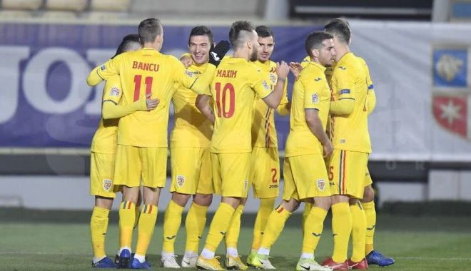 Fotbal / România - Lituania 3-0. Tricolorii au defilat la Ploiești - litu-1542537495.jpg