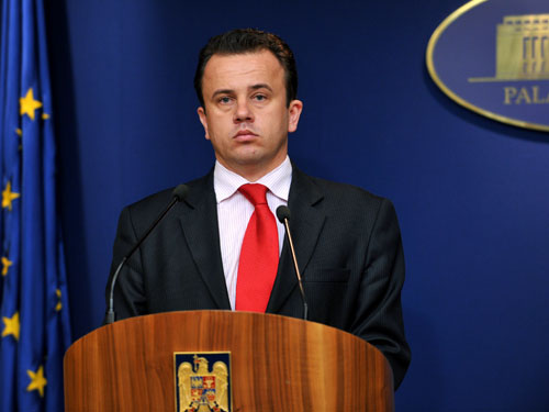 CRESC SALARIILE! Anunțul făcut de ministrul Liviu Pop, azi, la Constanța - liviupop-1427801004.jpg