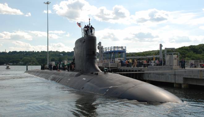 Anchetă la US Navy, după ce femei de la bordul unui submarin au fost filmate în baie - ll-1417792659.jpg