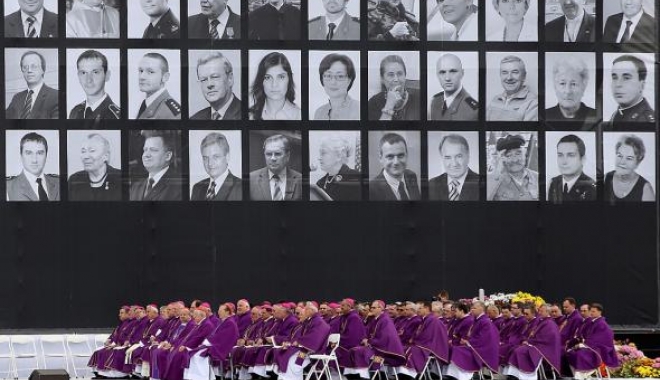 INFORMAȚII ȘOCANTE, în urma tragediei de la Smolesk / DESCOPERIRI ÎNGROZITOARE în sicrie, inclusiv în cel al președintelui Lech Kaczynski - lll-1496557204.jpg