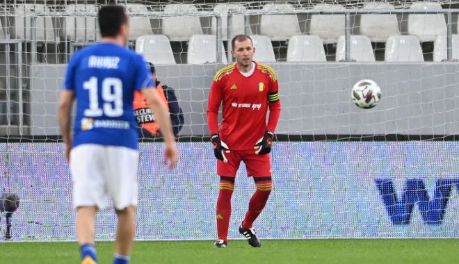 Bogdan Lobonţ: „Dacă m-aş antrena un pic, cred că aş putea să joc şi la 45 de ani” - lobont-1683291315.jpg
