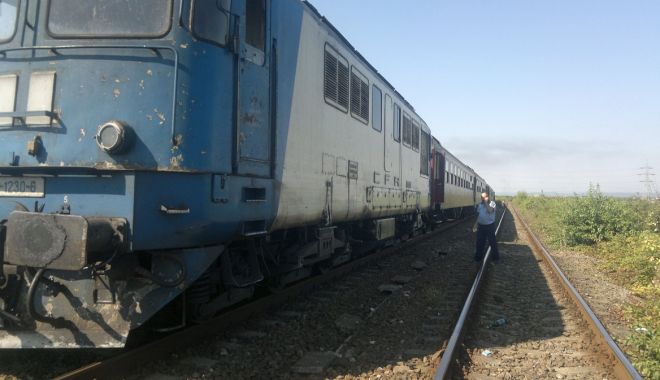 Reacția ministrului Transporturilor după scandalul locomotivelor deraiate - locomotivaderaiata-1551603659.jpg