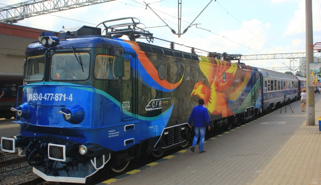 CFR Călători. Pasărea măiastră ajunge astăzi, la Constanța - locomotivapasareamaiastra1-1467128596.jpg