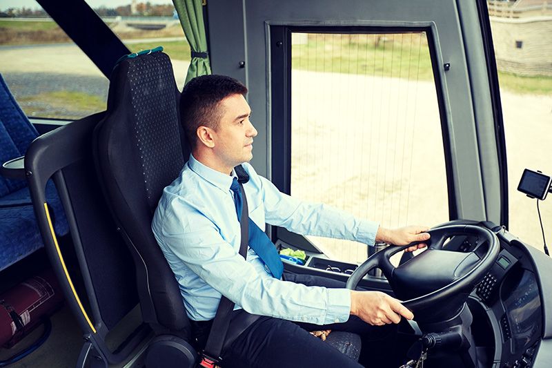 Foto - Angajări de conducători auto. Posturi disponibile în transportul rutier