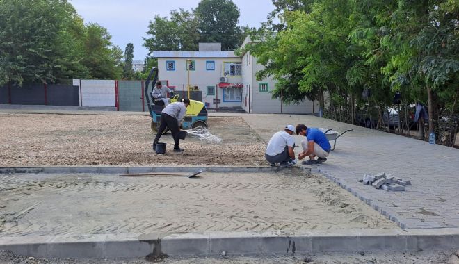 Zece locuri noi de joacă pentru copii, în municipiul Comstanţa