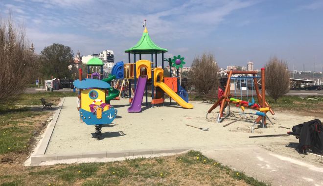 Locuri de joacă, amenajate de Primăria Constanța la standarde europene - locuridejoaca-1588698014.jpg
