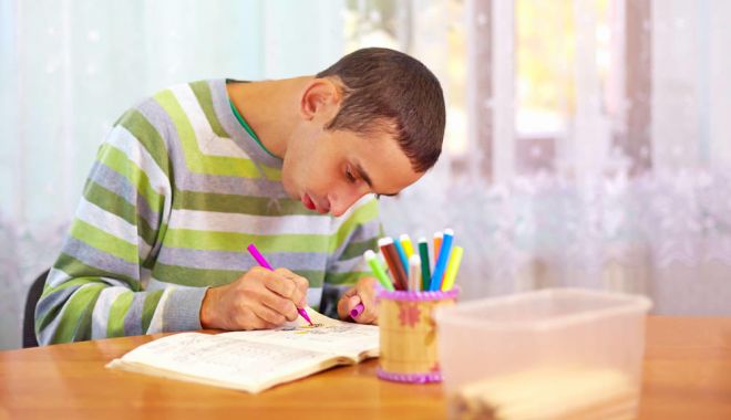 Locuri distincte în licee pentru elevii cu cerinţe educaţionale speciale - locuridistincteelevispeciali-1617041046.jpg