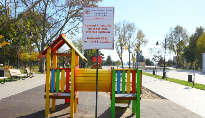 Locurile de joacă în aer liber, închise, la Constanţa - locuriledejoaca-1606146005.jpg