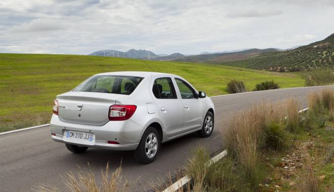 Dacia recheamă în service aproape 2.500 de mașini - loganii-1455115261.jpg
