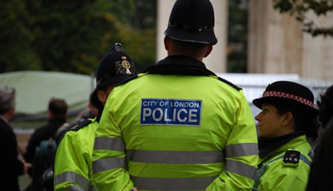 Imigrant indian, căutat la Londra după uciderea unui copil. Mama micuțului ar fi româncă - londonpolice87436600-1489958557.jpg