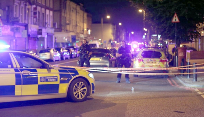 Marea Britanie: Cinci persoane rănite într-un atac cu acid la Londra - londraataccuacid-1506262466.jpg