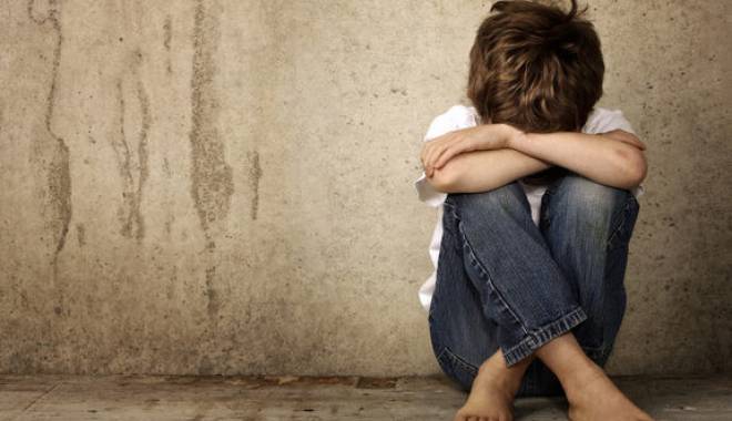 CAZ ȘOCANT LA CONSTANȚA. MINOR DE 13 ANI, VIOLAT DE FRATELE MAI MARE - lonelyboy-1458212618.jpg