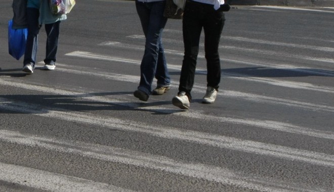 Copilă de zece ani, în stare gravă după ce a fost lovită pe trecere! - lovitapetrecereadepietoni-1402996656.jpg