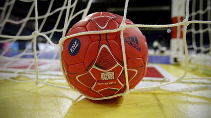 Lovitură dură în Liga Națională de handbal masculin - lovitura-1403280125.jpg