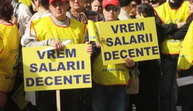 Lovitură dură pentru bugetari: salariile, soldele, indemnizațiile  și sporurile nu mai cresc în 2016 - loviturabugetari-1449684427.jpg