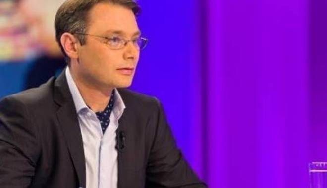Jurnalistul Luca Niculescu, propus ambasador la Paris - lucan-1450113580.jpg