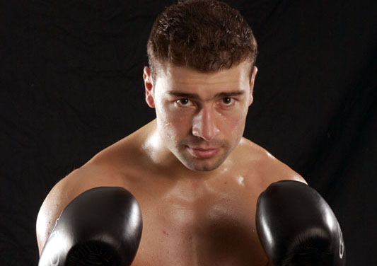 Lucian Bute  se însoară - lucianbute1353245661-1353279476.jpg