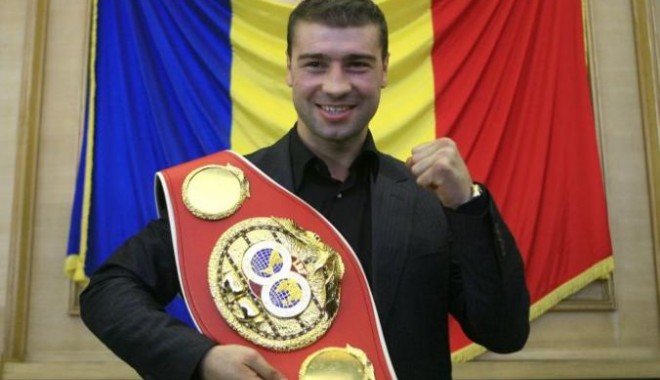 Lucian Bute,  personalitatea sportivă a anului în Quebec - lucianbuteromania-1325200454.jpg