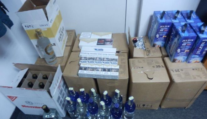 Lucky, câinele antitabac l-a prins cu marfă de contrabandă - luckycaineleantitabaclaprins-1542716969.jpg