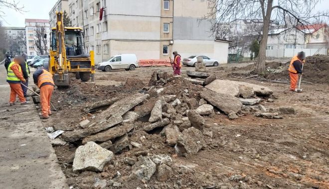 Lucrări de reabilitare a trotuarelor, în mai multe zone din Constanţa - lucrari-1613999933.jpg