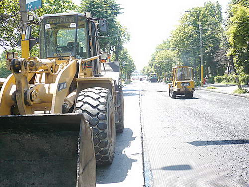 Reabilitarea tramei stradale, prioritară pentru primarul Marian Iordache - lucrari1-1345067025.jpg