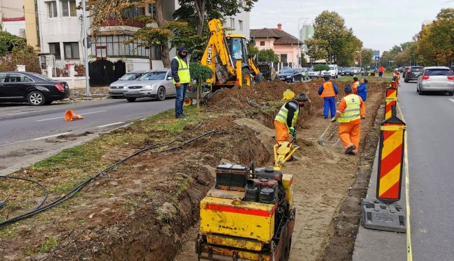 Infrastructura pietonală şi rutieră, reabilitată în mai multe cartiere - lucrari1-1634146610.jpg