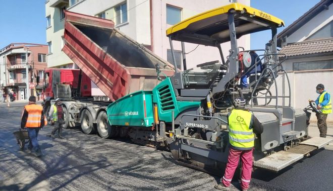 Asfaltările continuă în mai multe cartiere ale Constanței - lucrarideasfaltare5-1586514401.jpg