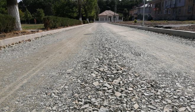 Primăria Mihail Kogălniceanu a cumpărat servicii de dirigenție pentru unul dintre proiectele de asfaltare aflate în implementare - lucrarideasfaltaremihailkogalnic-1682768955.jpeg