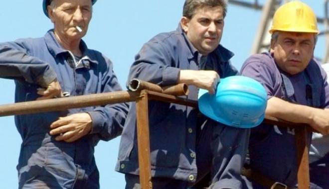 Lucrătorii români ieftini nu atrag investitorii - lucratoriiromaniieftini-1457719014.jpg