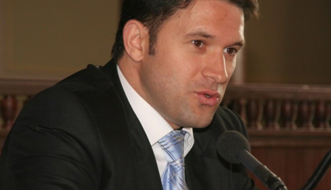 Eurodeputatul Petru Luhan cere închisoare pe viață pentru pedofilii recidiviști - luhanpetru2-1319115681.jpg