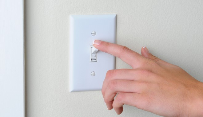Lucrări ENEL. Află aici în ce zonă din Constanța se oprește curentul electric, mâine - lumina-1413985454.jpg