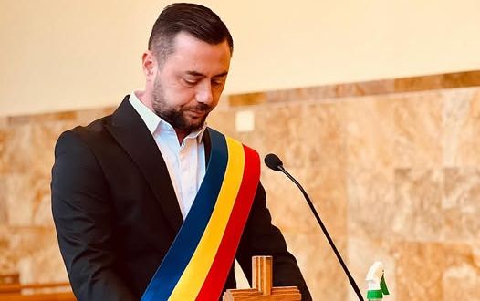 Daniel Emilian Mantea a preluat oficial mandatul de primar al comunei Lumina - lumina-1766439330.webp
