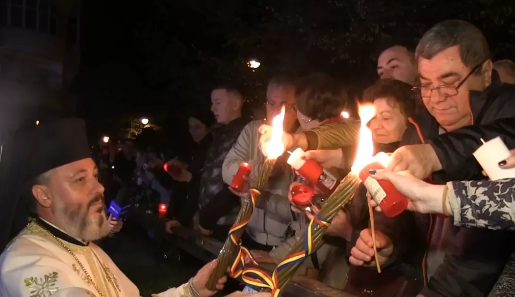 Sfânta Lumină, sub semnul războiului. Mesajul Patriarhiei către credincioși - lumina-1774021562.webp